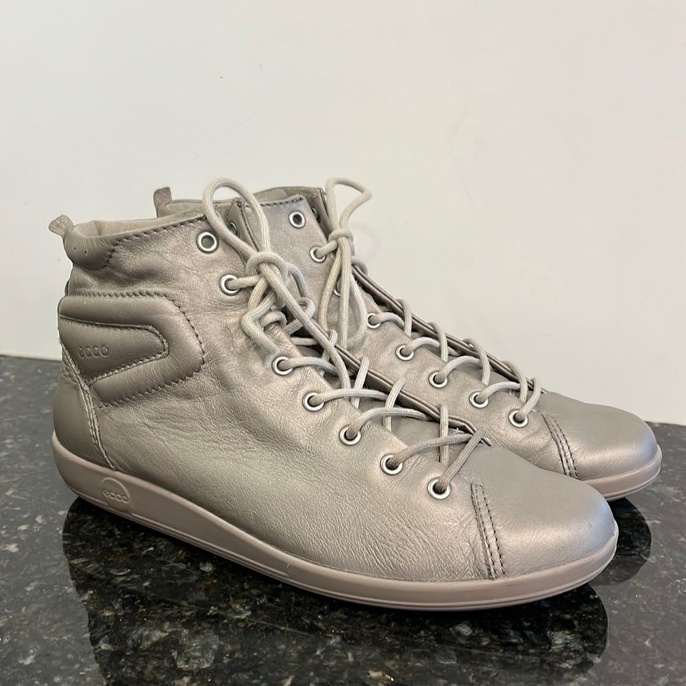 Ecco Women’s Soft Bronze Boot - Size 39(8–8.5)